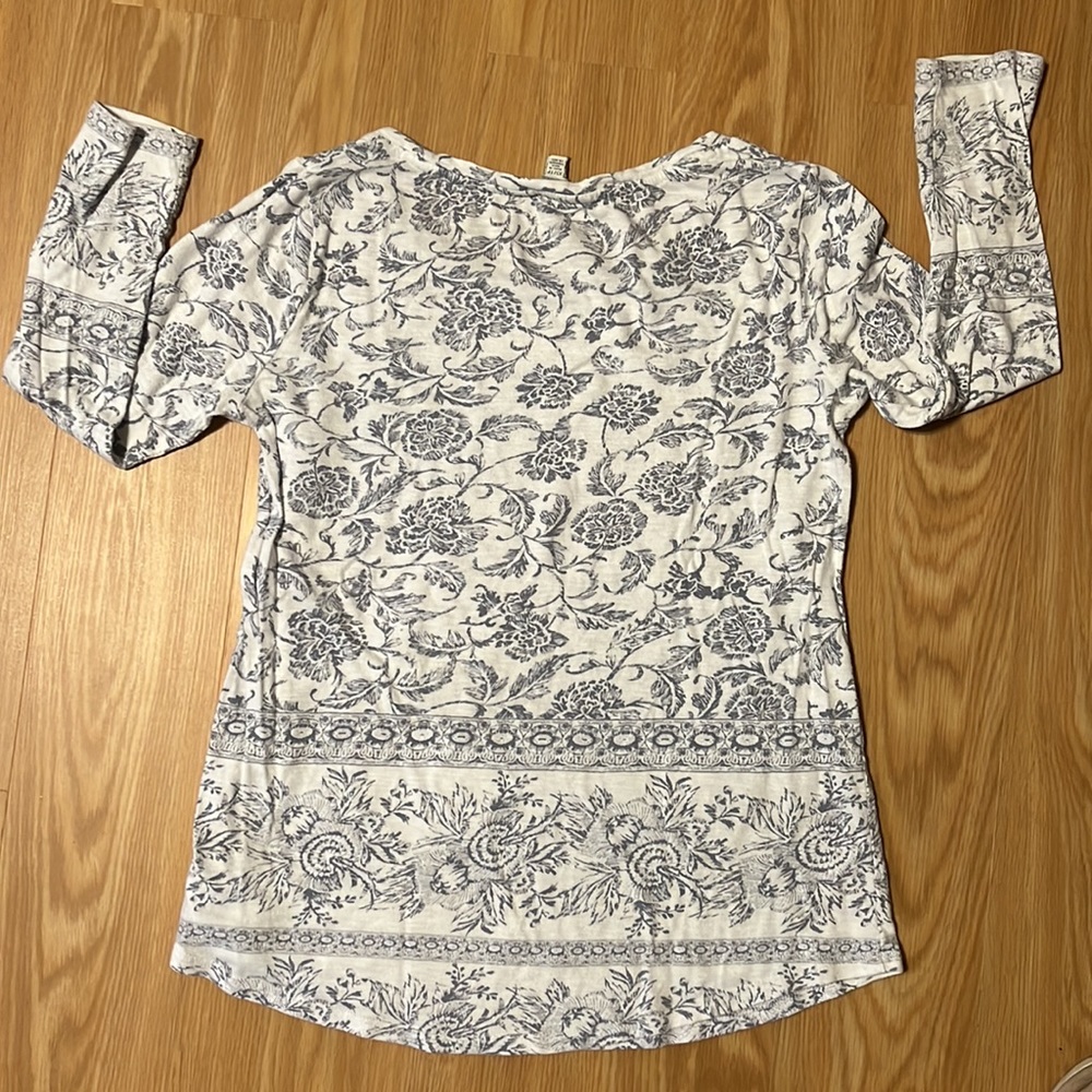 Lucky Brand long Sleeve Floral Tee, size XS - Picture 5 of 5